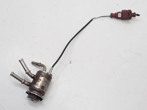 Inyector AdBlue OEM 2N0131113G para MAN TGE Crafter II image 3