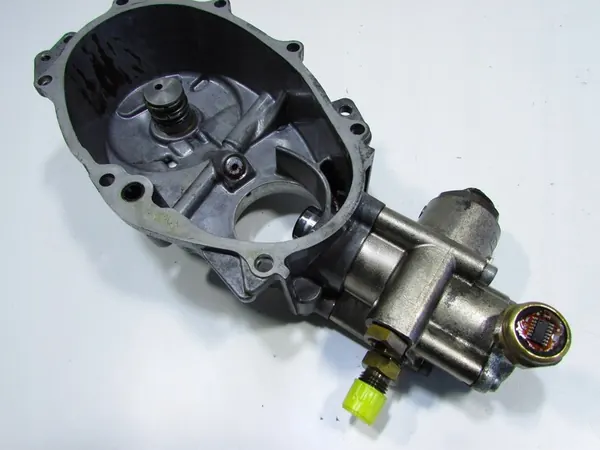 Kamaxel Täckning Audi A4 B7 2.0 TFSI BGB image 5