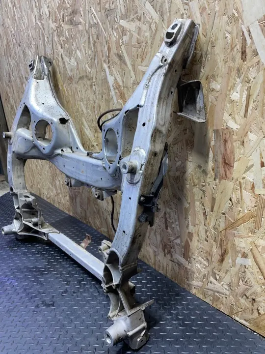 Voorste subframe OEM 73363250 voor BMW F10 F11 image 6