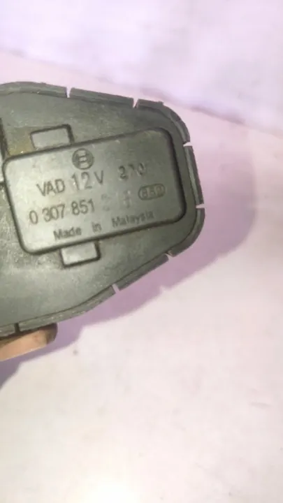 Regulador Farol Ford Escort OEM 0307851318 image 3
