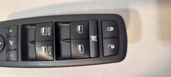 Raam Schakelaar Jeep Grand Cherokee OE 68184803AA image 3