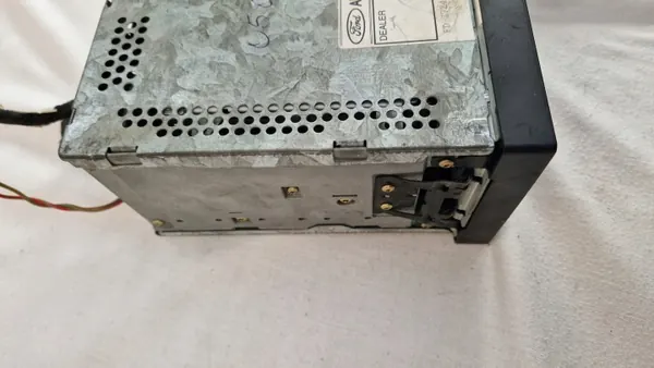 Radio 6000 CD Ford Mondeo MK3 OEM YM21-18K876-KA image 5
