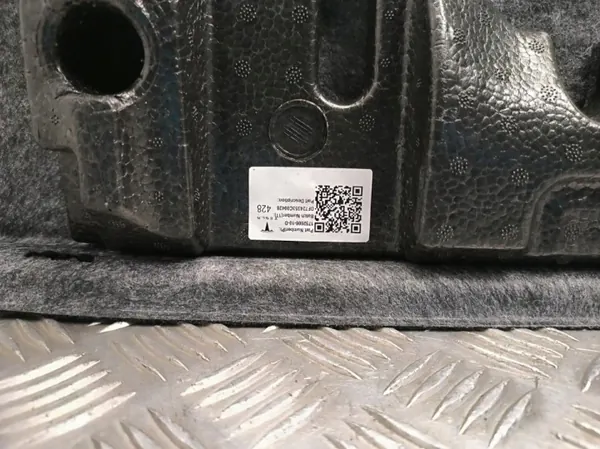 Tesla Model 3 kofferbakmat OEM 175260810D - Gebruikt image 5