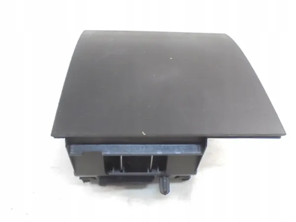 Tuhkakuppi SEAT OE 1M0857951/A Leon Toledolle image 7