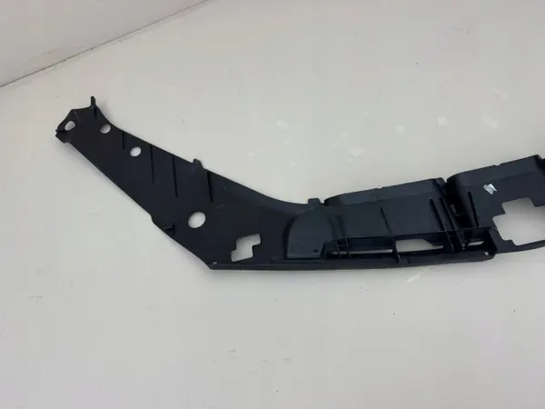 Mercedes A1668842922 Fram säkerhetsbältslock - Begagnad image 8