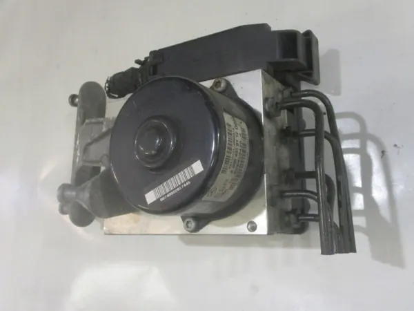 Mercedes Jarrupumppu OEM A0054310112 Käytetty image 4