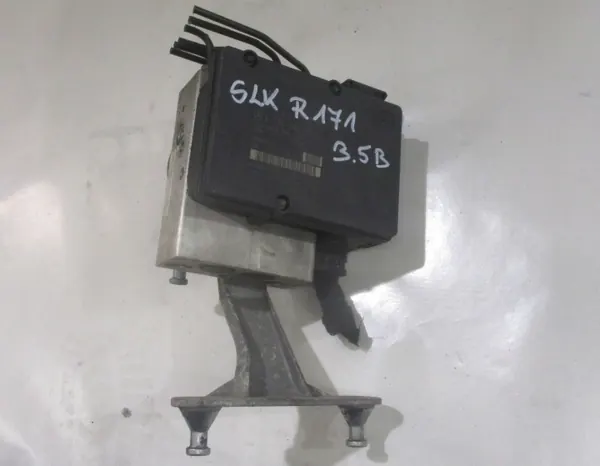Mercedes Jarrupumppu OEM A0054310112 Käytetty image 8