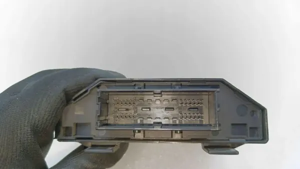 Module Confort OEM 13191677 pour Opel Zafira B 1.9L image 3
