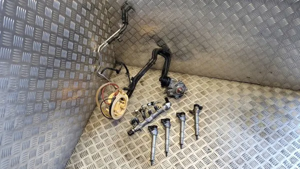 Jeu injection Audi A6 S6 C8 OEM 05L130755 image 3