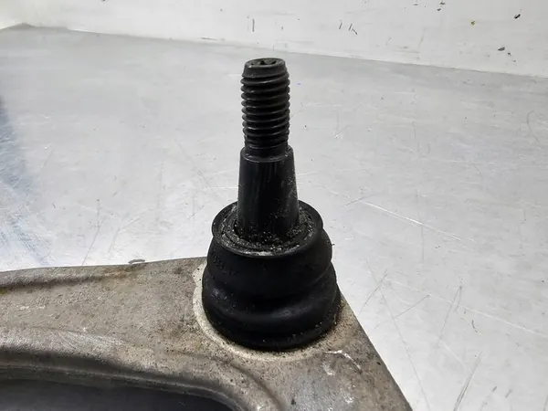 VOLVO XC60 II 2017+ Braccio Superiore Sinistro 31360630 image 4