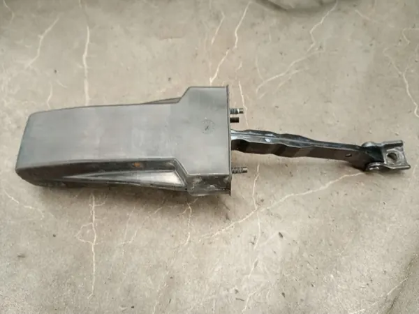 OEM A2547302200 Oikea takaoven pysäytin Mercedes GLC image 2
