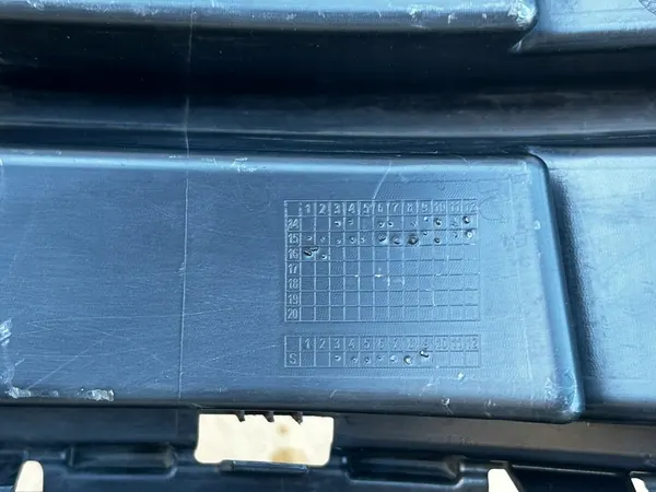 Grade central dianteira VW Jetta image 8