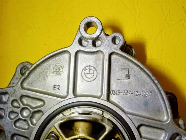 Pompe à vide OEM DRC98982 pour BMW Série 1 image 7