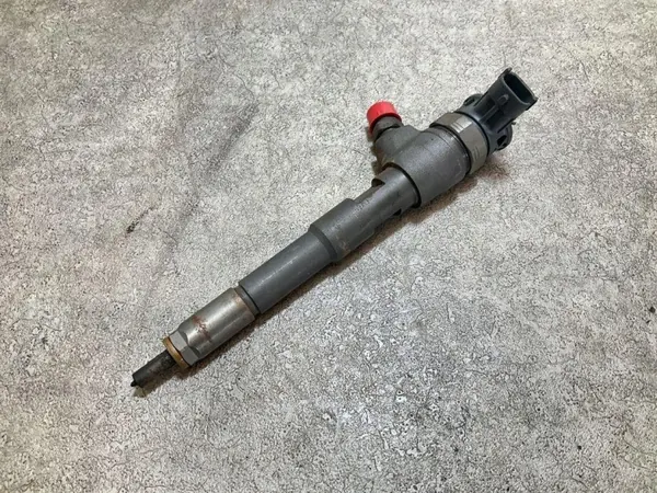 Injecteur Renault OE 4812718A pour Clio III 1.5L Diesel image 2