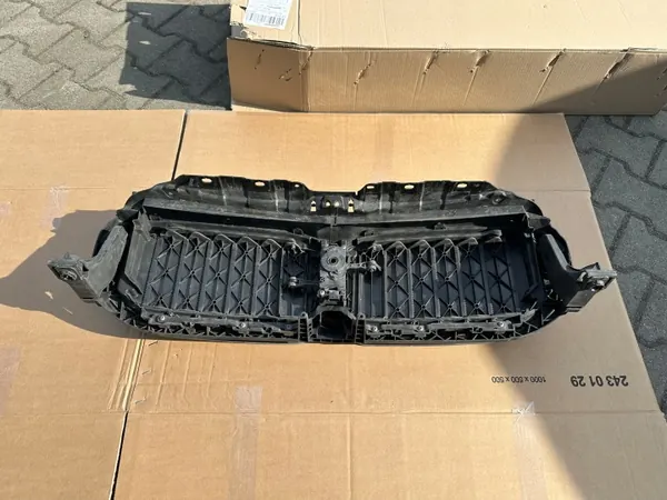 Insert de calandre BMW 5 G30 G31 OEM 5A218F3-01 image 5