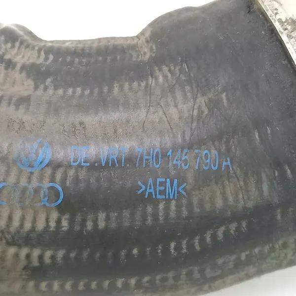 2008 Volkswagen Transporter - Caravelle T5 Intercooler-Schlauch 7H0145790A image 3