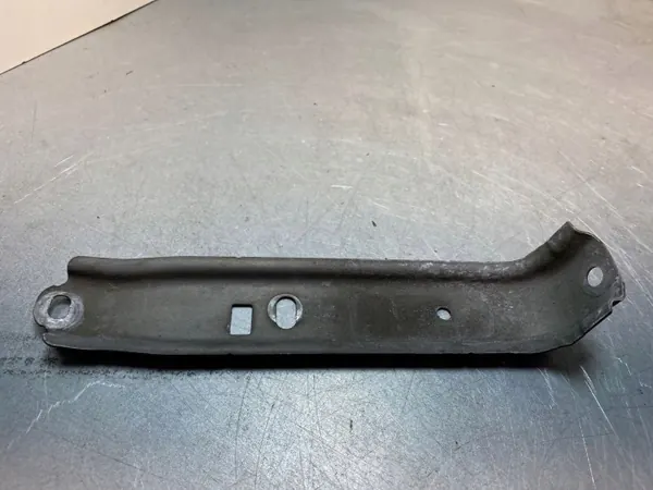Support de ceinture avant Mitsubishi FBZ21707 image 4