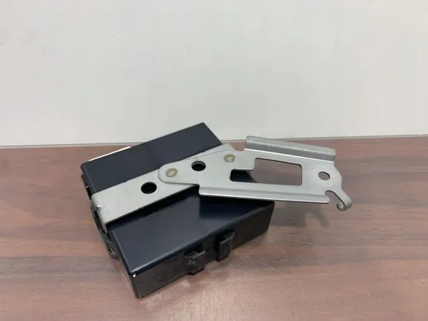 Controlo de direção Toyota RAV4 XA50 OEM 8905042010 image 4