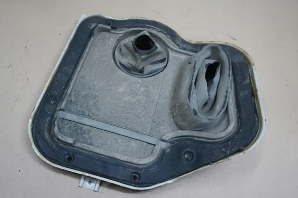 Botte de levier Nissan Patrol Y61 OEM PATROL Y61 MIESZEK image 6