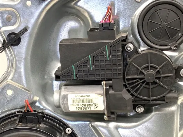 OEM 6Y2959801 Régulateur Vitre Avant Droit VW Polo IV image 4