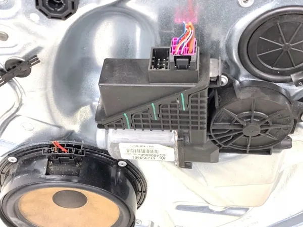 OEM 6Y2959801 Régulateur Vitre Avant Droit VW Polo IV image 5