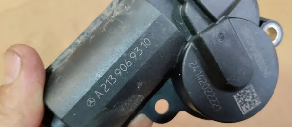 OEM A2139069310 Actionneur de volet d'échappement Mercedes image 4
