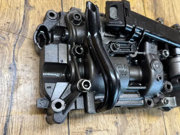 Pompe à huile OEM 03L103537 pour VW Audi 2.0 TDI image 4