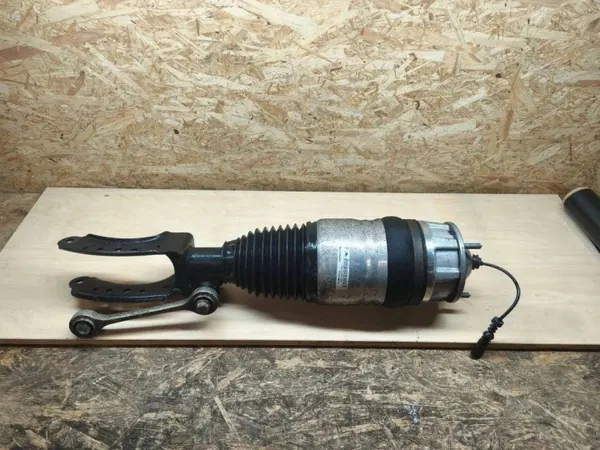 Amortecedor Dianteiro Esquerdo Porsche 7P5616403AD image 2