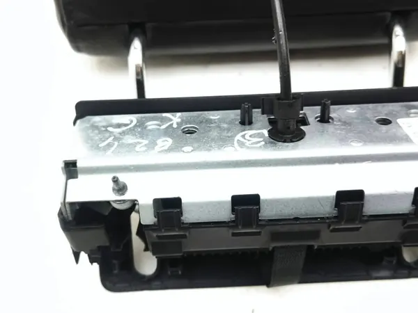 OEM 8350264PA0 Audi Q7 2008 Vasen takapäänoja image 4