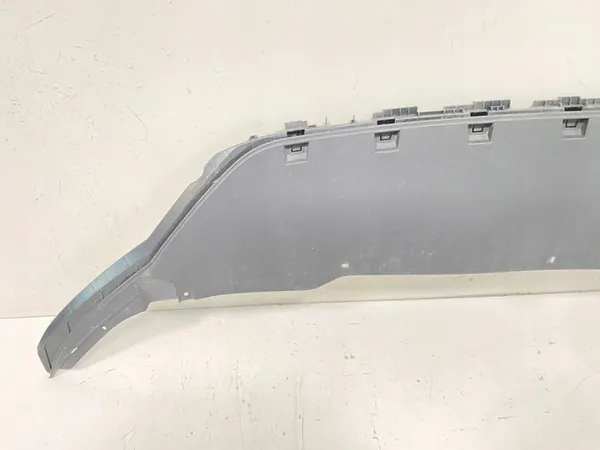 Nedre Stötfångare Spoiler VW Passat B8 2018- image 2