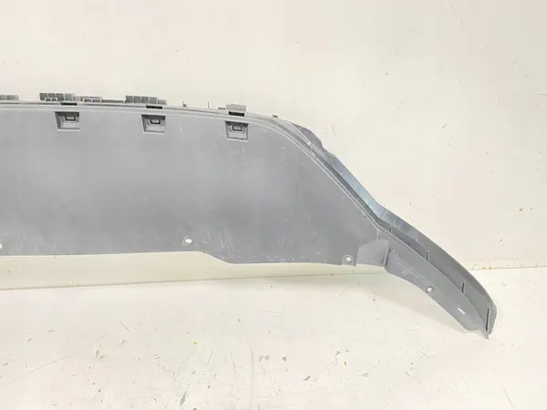 Nedre Stötfångare Spoiler VW Passat B8 2018- image 3