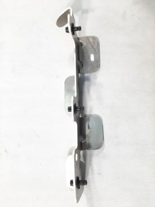 Fotstödshållare Audi R8 II Spyder OEM 4S1864776 image 3