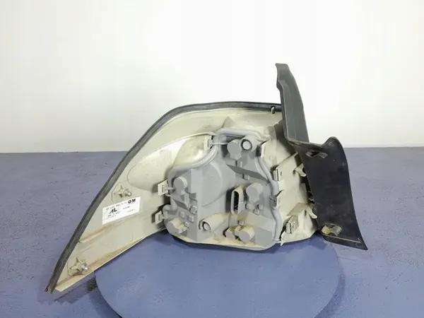 OPEL ASTRA H LIFT SEDAN LUZ TRASERA DERECHA EU 93345894 image 5