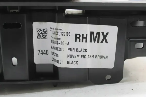 Accoudoir console Tesla Model X OEM 104880400A image 4