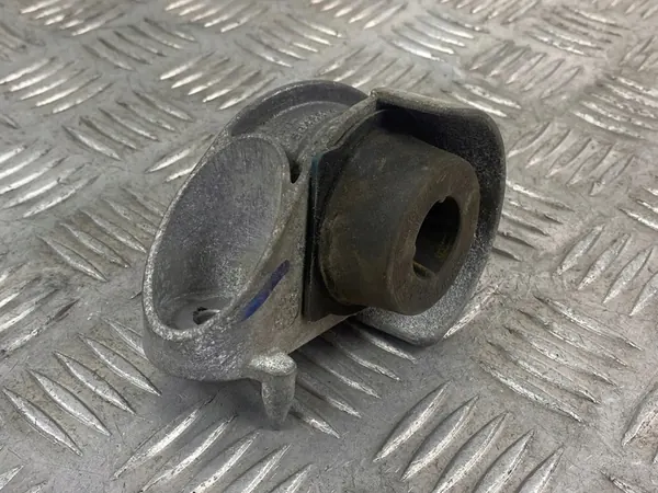 LINKER UITLAATBEVESTIGING JEEP GRAND CHEROKEE 3.6 WL image 1