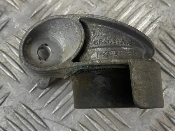 LINKER UITLAATBEVESTIGING JEEP GRAND CHEROKEE 3.6 WL image 2