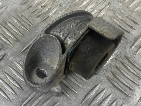 LINKER UITLAATBEVESTIGING JEEP GRAND CHEROKEE 3.6 WL image 3