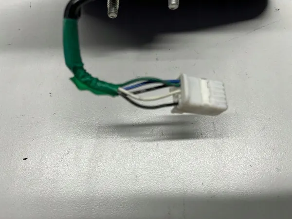 MITSUBISHI LANCER VIII VASEN PEILI 5 PIN MUSTA OEM image 4