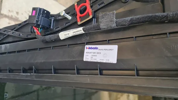 Skoda Panoramadach OEM 5E9877041 für Octavia III VRS image 5