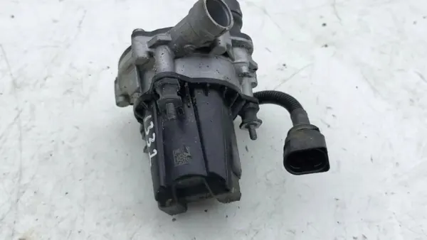 Pompe à air secondaire Audi A6 C8 OEM 079959253J image 4