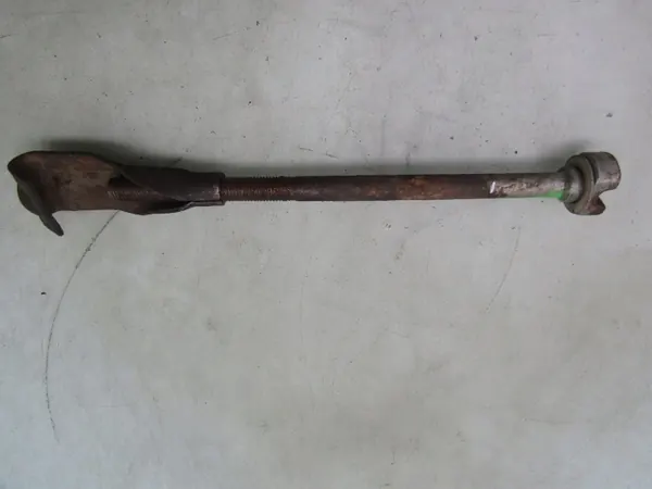 Boulon de fixation roue de secours OEM Citroen Xsara Picasso image 2