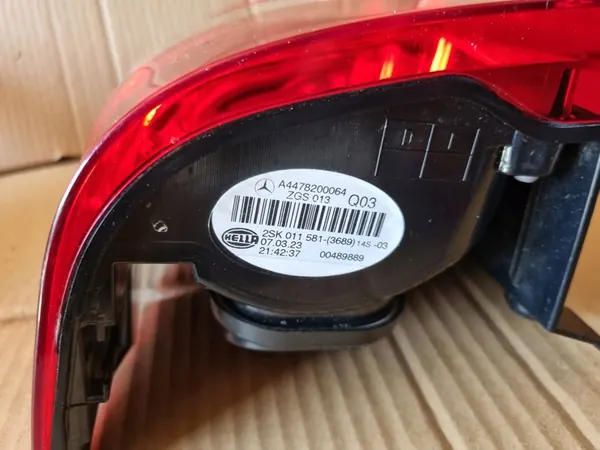 MERCEDES VITO W447 LINKER ACHTERLICHT A4478200064 image 10