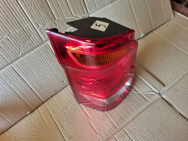 MERCEDES VITO W447 LINKER ACHTERLICHT A4478200064 image 2