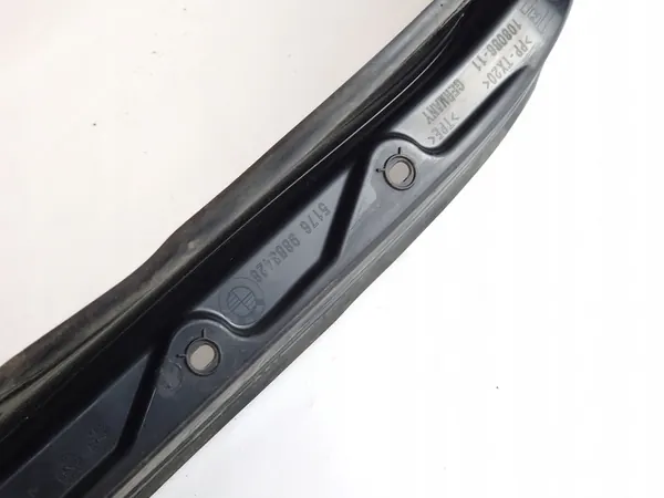 Joint de garde-boue avant droit BMW X1 iX U11 OEM 51769883428 image 6