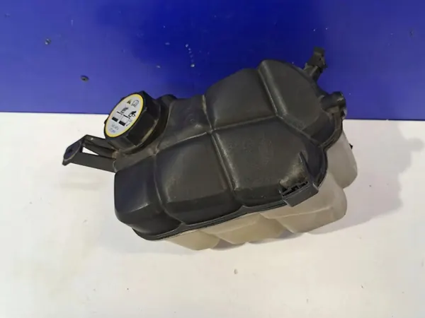 VOLVO S60 V60 V70 S80 XC70 XC60 Ausgleichsbehälter image 2