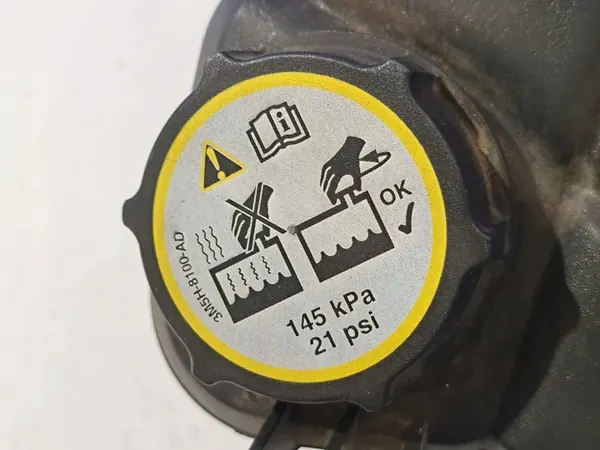 VOLVO S60 V60 V70 S80 XC70 XC60 Ausgleichsbehälter image 3