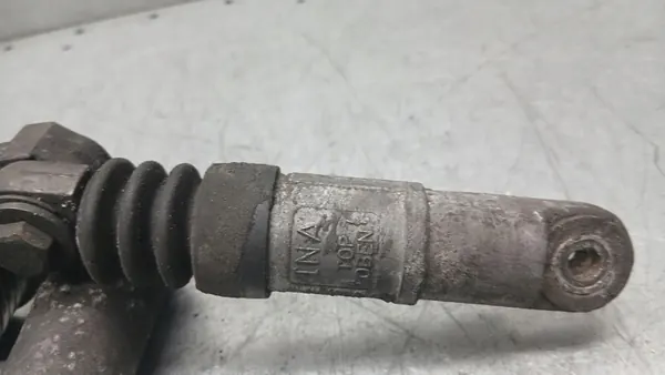 Spännare VW Passat B5 FL 2.0TDI 00-05 Sedan 038145283A image 3