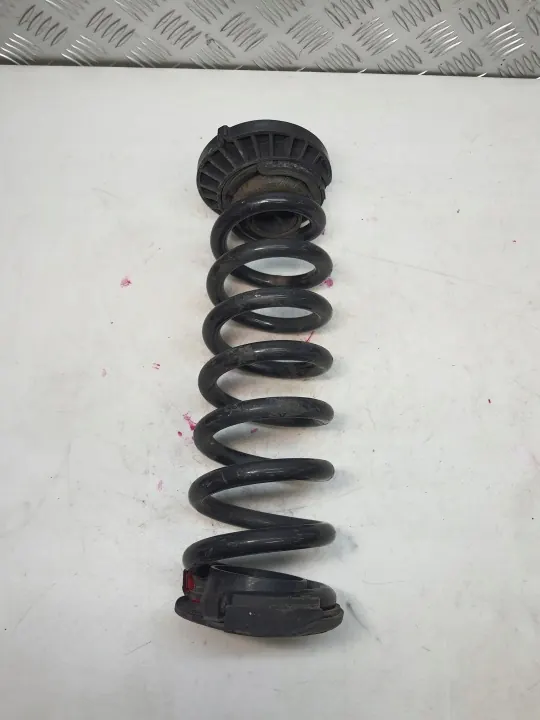 Mercedes W205 Achtervering Veren Set A2053241104 image 5