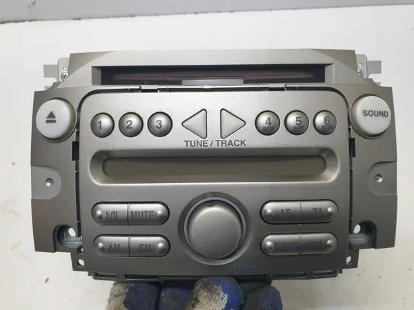 Radio CD Clarion OEM 86180-B1120 para Daihatsu Sirion II image 4