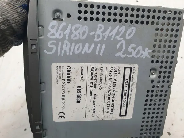 Radio CD Clarion OEM 86180-B1120 para Daihatsu Sirion II image 7